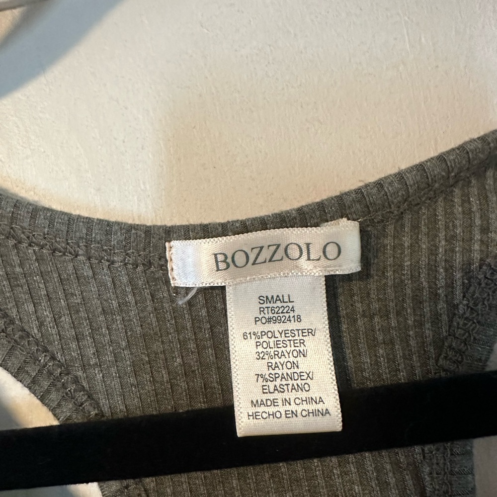 2 Tank Tops Size Small - Picture 4 of 4